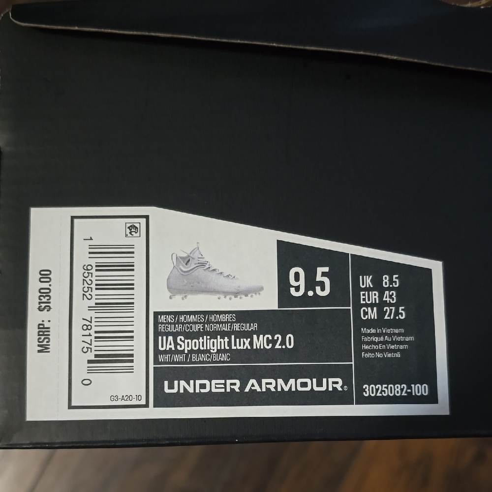 Under Armour Spotlight Lux MC 2.0 Football Cleats